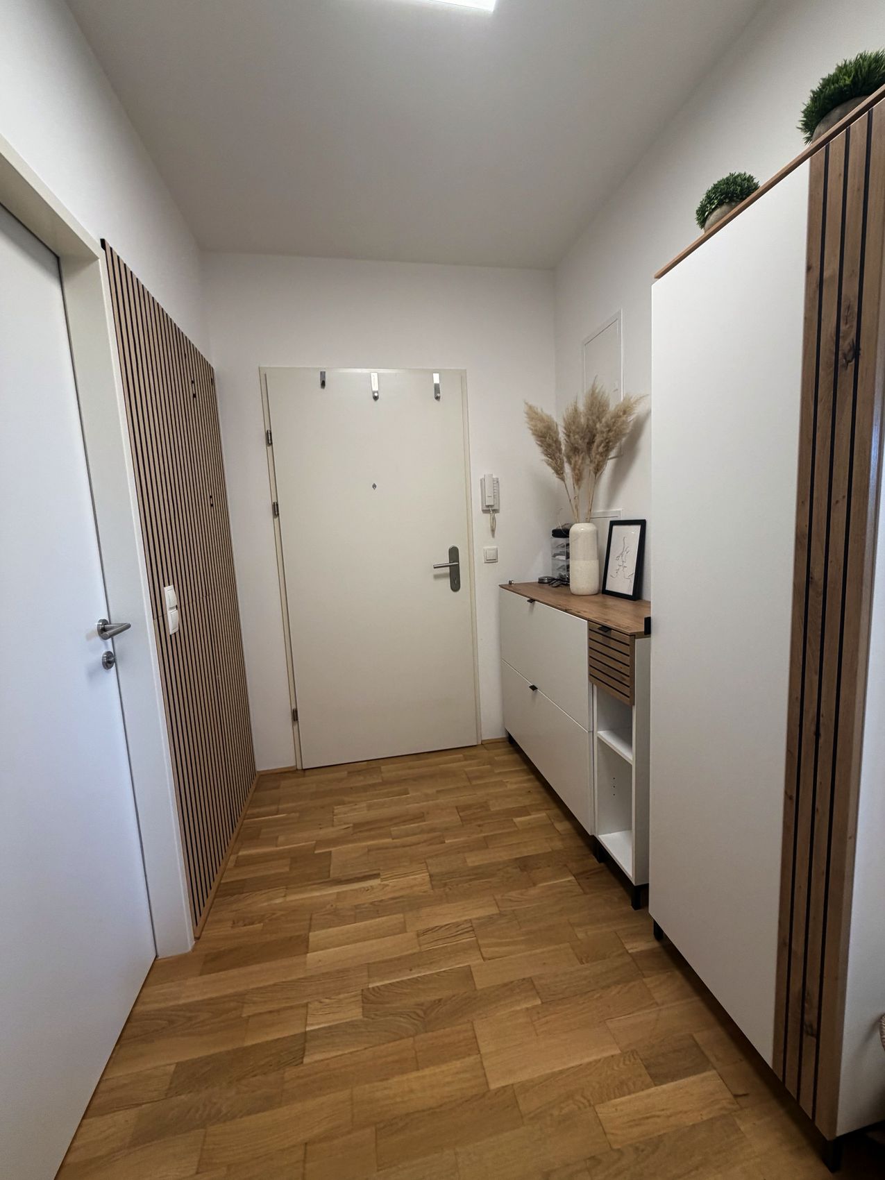 Eingangsbereich mit Garderobe
